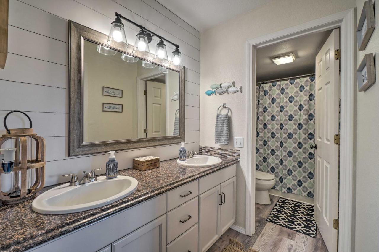 Centrally Located Branson Condo With Pool And Marina! Exterior foto